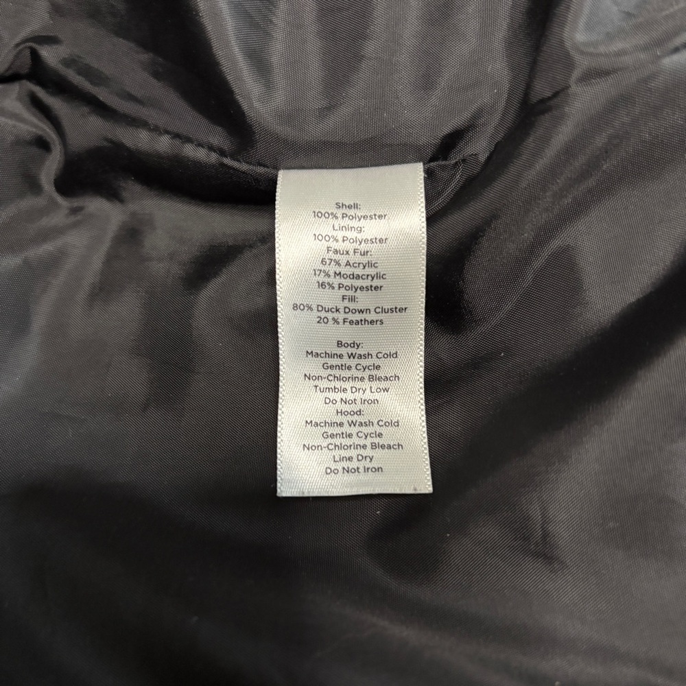 Talbots Black Down-Filled Quilted Puffer Vest – Size M - Picture 8 of 10